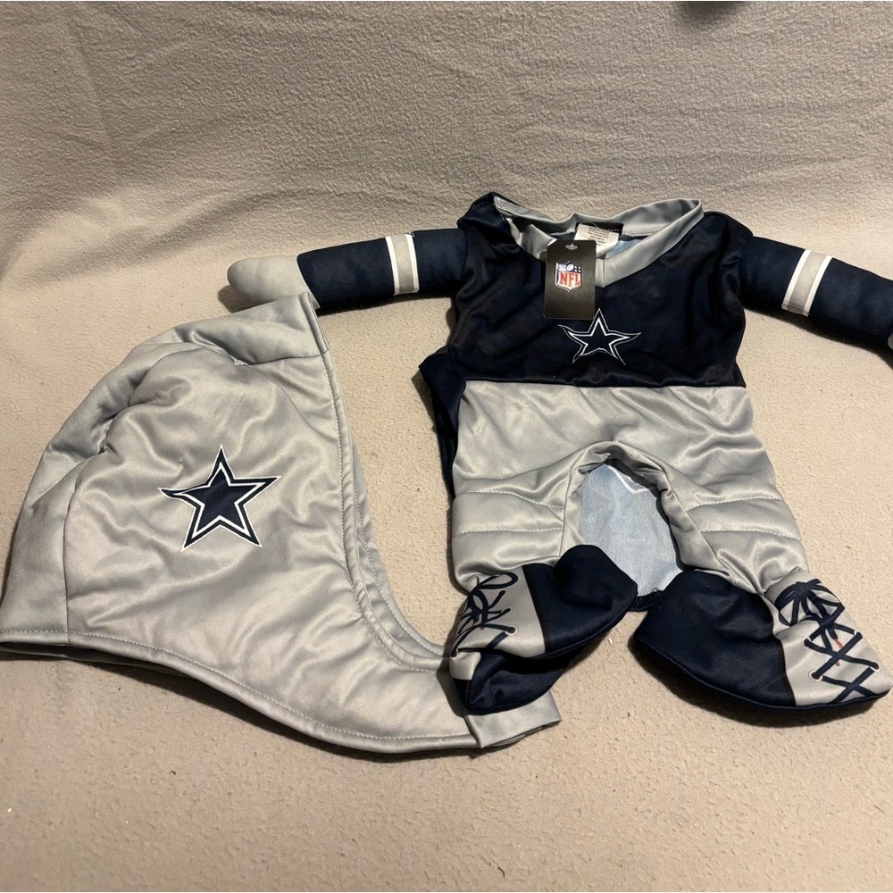 Dallas Cowboys Pet’s Outfit with Head Gear size L-XL, NWT